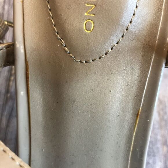 Bandolino Tamar Slingback - Picture 7 of 7